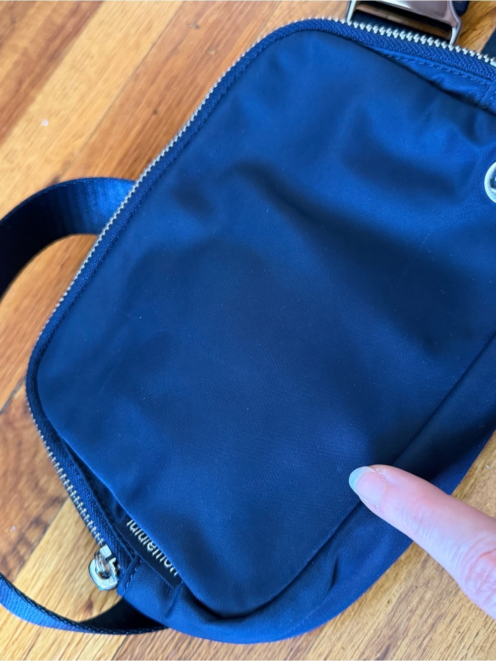 lululemon athletica Everywhere Belt Bag - Picture 11 of 12